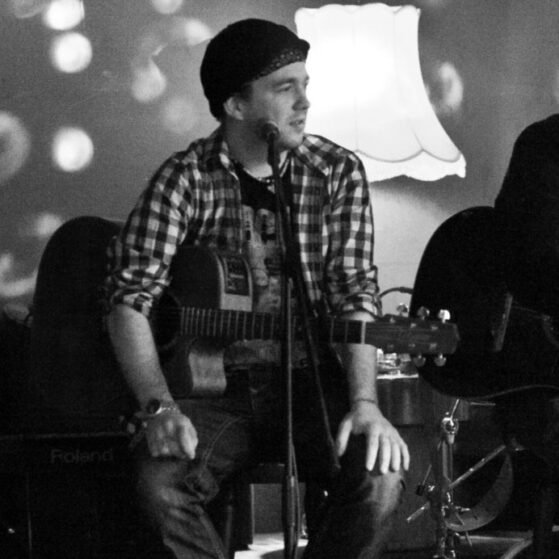 470373_380015965373221_73881688_o